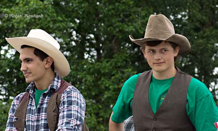 Cowboys on the pioneer days float