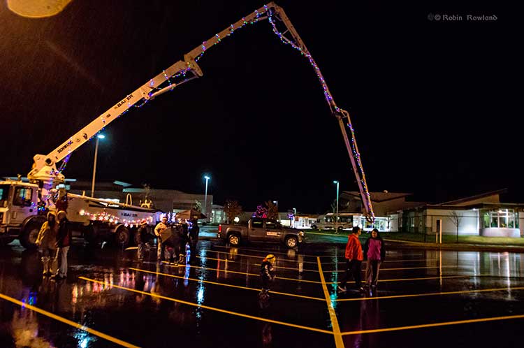 arch of Christmas lights