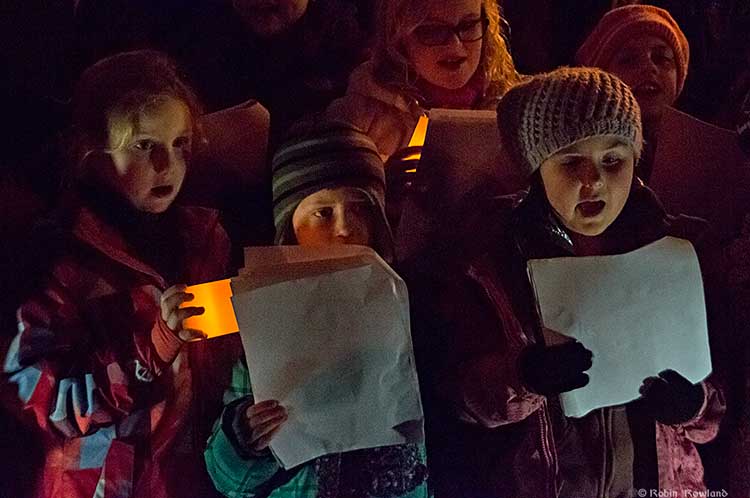 Holiday season begins with Kitimat’s rain-drenched Festival of Lights